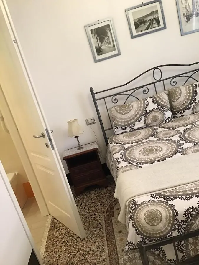 Bed & Breakfast B&B Lercari Genoa